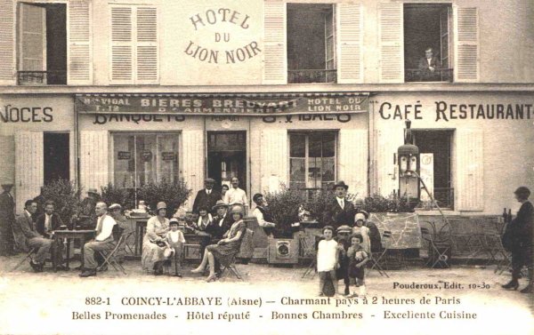 Rue des Bordeaux - Hotel du Lion Noir